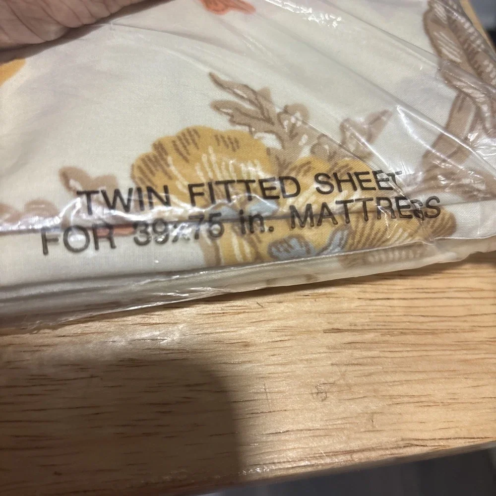 Vintage NEW J.P. Stevens Utica Twin Sheets Set & 2 Pillow Cases, Fall Flora
